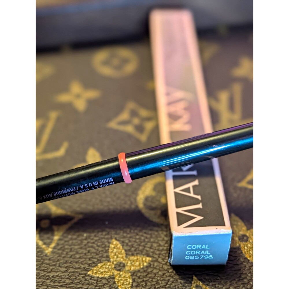 Mary Kay Lip Liner Pencil Shade Coral Model Mary Kay Coral 085798 MPN 085798